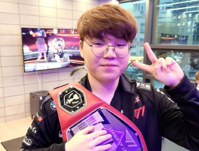 教练的标志 教练的标志