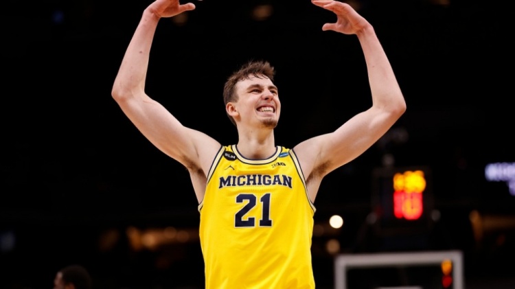 力打出我们 力打出我们